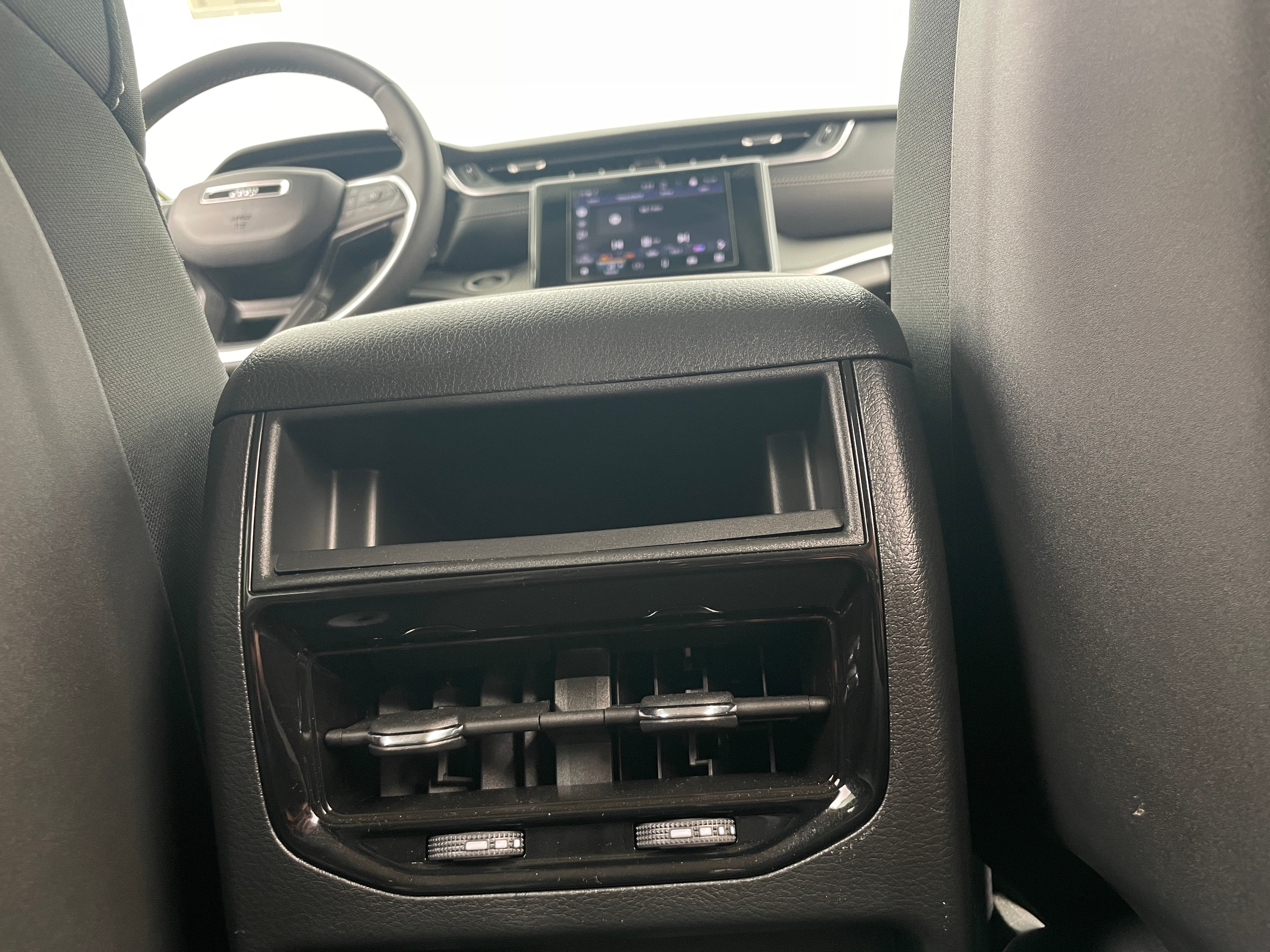 jeep grand cherokee 2023 1C4RJHAG0PC622556 image jeep grand cherokee 2023 1C4RJHAG0PC622556 image